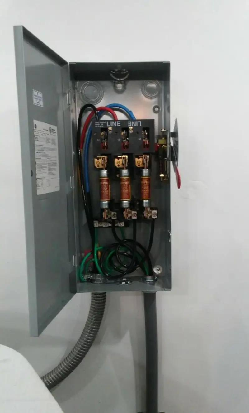Three-phase disconnect switch installed for Smoke Detector Installation in Glasgow